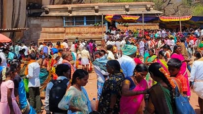 ಭಾರತ ಹುಣ್ಣಿಮೆ: ರೇಣುಕಾಂಬೆ ದರ್ಶನಕ್ಕೆ ಭಕ್ತರ ದಂಡು..!