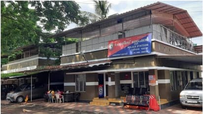 തിരുവല്ലയിൽ നിന്നും കാണാതായ പെൺകുട്ടിയെ കണ്ടെത്തി, പൊലീസ് സ്റ്റേഷനിൽ ഹാജരായി; തൃശൂർ സ്വദേശികളായ 2 പേർ പിടിയിൽ