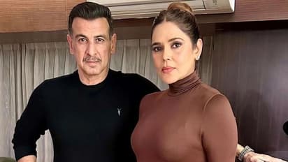 58 ನೇ ವಯಸ್ಸಲ್ಲಿ 2ನೇ ಬಾರಿ ಮದುವೆಯಾದ ರೋನಿತ್ ರಾಯ್…. ಫೋಟೋಸ್ ವೈರಲ್