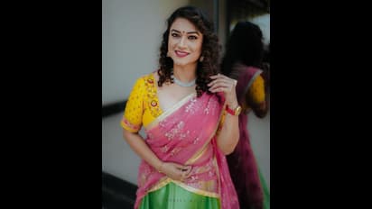 ಸೀರೆಯಲ್ಲಿ ಅಪ್ಸರೆಯಂತೆ ಮಿಂಚಿದ ತನಿಷಾ ಕುಪ್ಪಂಡ, ವರ್ತೂರು ಸಂತೋಷ್ ಹೆಸರು ಹೇಳಿ ರೇಗಿಸಿದ ಫ್ಯಾನ್ಸ್‌