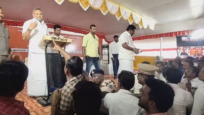 புதுப்பிக்கப்பட்ட ரயில் நிலைய திறப்பு விழா; கார்த்தி சிதம்பரத்தை பேசவிடாமல் ஜெய் ஸ்ரீ ராம் முழங்கிய பாஜகவினர் 