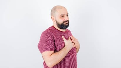 सिर्फ महिलाओं को ही नहीं, पुरुषों को भी होता है ब्रेस्ट कैंसर का खतरा, जानिए क्या हैं रिस्क फैक्टर