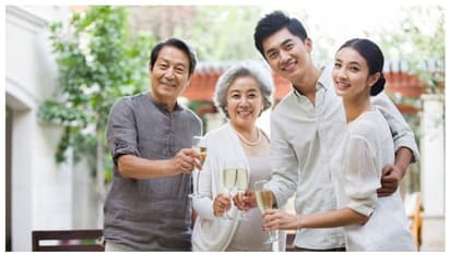 മടിയന്മാർക്ക് പ്രവേശനമില്ല! 'മരുമകനൊപ്പം ജീവിക്കുക' പദ്ധതിയുമായി വിവാഹ ഏജന്സി, നിബന്ധനകള് കേട്ട് ഞെട്ടരുത്!