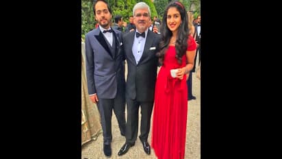  ಅಂಬಾನಿ ಕಿರಿ ಸೊಸೆ ತಂದೆ ವಿರೆನ್‌ ಮರ್ಚೆಂಟ್‌  ನೆಟ್‌ವರ್ತ್‌ ಎಷ್ಷು ಗೊತ್ತಾ?