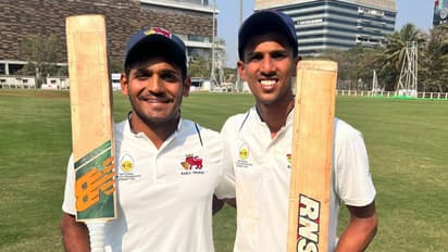 Ranji Trophy: క్రికెట్ చరిత్రలో ఇదే తొలిసారి.. ముంబై ప్లేయర్ల అద్భుత ఫీట్ !