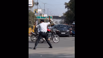 Viral Video: Indore's 'Dancing Cop' Ranjeet Singh's unique style on traffic management (WATCH)