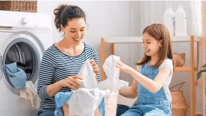 ஒரு பைசா செலவு கிடையாது.. இந்த '2' பொருள்கள் வாஷிங் மிஷினை பளீச்னு  மாற்றிடும்!!