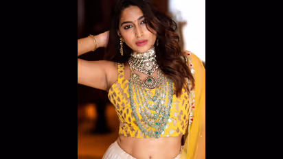 ಮಹಾನಟಿ ಮುಗಿತ್ತಿದ್ದಂತೆ ಕಾಮಾಕ್ಯ ದೇವಿ ದರ್ಶನ ಪಡೆದ ನಿಶ್ವಿಕಾ ನಾಯ್ಜು, ಮೇಕಪ್ ಇಲ್ಲದ ಸೌಂದರ್ಯಕ್ಕೆ ಫ್ಯಾನ್ಸ್ ಫಿದಾ!