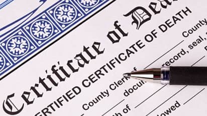 80 -കാരിയുടെ വ്യാജമരണസർട്ടിഫിക്കറ്റ്, താന്‍ ജീവിച്ചിരിപ്പുണ്ടെന്ന് തെളിയിക്കാൻ എട്ടുമാസം നെട്ടോട്ടമോടി സ്ത്രീ