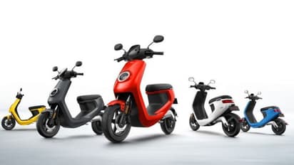 ‘நீயா, நானா’.. போட்டிபோட்டு கொண்டு விலையை குறைக்கும் மின்சார வாகன நிறுவனங்கள்.. ஏன் தெரியுமா?