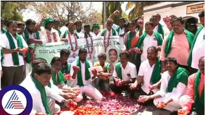 ಈರುಳ್ಳಿ, ಟೊಮ್ಯಾಟೋ 100 ರೂ. ಇದ್ದಾಗ ಸರ್ಕಾರ ಮಧ್ಯಸ್ಥಿಕೆವಹಿಸಿ ಕಡಿಮೆ ಮಾಡಿತು; ಈಗ ದರ ಕುಸಿದಿದೆ ಎಲ್ಲಿದೆ ಸರ್ಕಾರ