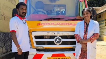 108 ലേക്ക് ഫോൺ, പിന്നാലെ ആംബുലൻസ് പാഞ്ഞെത്തി; യുവതിക്ക് വീട്ടിൽ പ്രസവം, രക്ഷകരായി കനിവ് ജീവനക്കാർ