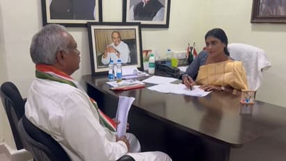 కాంగ్రెస్ లో కార్పోరేట్ స్టైల్ ... ఆ నాయకులను ఇంటర్వ్యూ చేసిన షర్మిల, ఎందుకో తెలుసా?