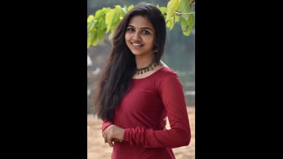 Director Beat Heroine :  హీరోయిన్ ను సెట్ లోనే కొట్టిన క్రేజీ డైరెక్టర్.. ఆయన బాగోతం బయటపెట్టిన యంగ్ బ్యూటీ