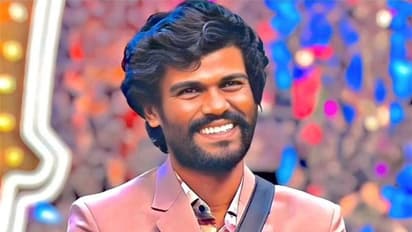 శివాజీకి పల్లవి ప్రశాంత్ విలువైన బహుమతి... ఏమిచ్చాడో తెలిస్తే మీ మైండ్ బ్లాక్, ఇది కదా అసలైన గురుదక్షిణ!