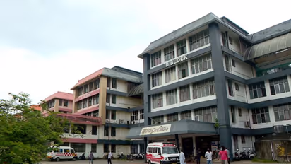 സർക്കുലറിനെതിരെ വൻ പ്രതിഷേധം; രോഗികളിൽ നിന്ന് അഡ്മിഷൻ ബുക്കിന് കൂടുതൽ തുക ഈടാക്കാനുള്ള തീരുമാനം പിന്‍വലിച്ചു