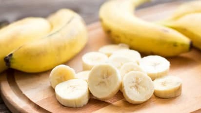 പാലിനൊപ്പം വാഴപ്പഴം കഴിക്കാറുണ്ടോ? എങ്കില്, ഉറപ്പായും നിങ്ങള് ഇതറിയണം...