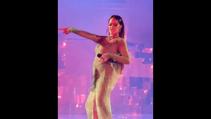 ಅನಂತ್ ಅಂಬಾನಿ ಮದುವೆ ಸಮಾರಂಭದಿಂದ ಬೇಗ ನಿರ್ಗಮಿಸಿದ್ದೇಕೆ ರಿಹಾನ್ನಾ?