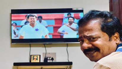 "அப்பா இது உங்களுக்காக".. ப்ளூ ஸ்டாரில் கலக்கிய ப்ரித்வி - தந்தை பாண்டியராஜனுக்காக போட்ட நெகிழ்ச்சி பதிவு!