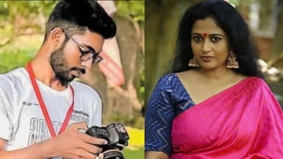 'ഇതാണോ കലാലയ രാഷ്ട്രീയം, ഇതിനാണോ വിദ്യാർത്ഥി പ്രസ്ഥാനങ്ങൾ'; ആഞ്ഞടിച്ച് മഞ്ജു സുനിച്ചന്