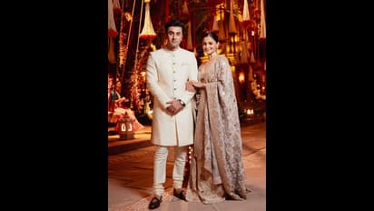 ఏడాదిన్నర కూతురికి ఏకంగా బంగ్లా రాసిచ్చిన రణ్ బీర్ కపూర్, కాస్ట్ ఎంతో తెలుసా..? 