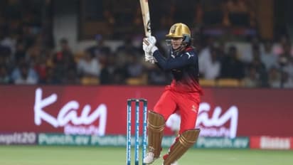 WPL 2024: యూపీ వారియర్స్ దూకుడుకు బ్రేక్.. 23 పరుగుల తేడాతో బెంగళూరు విజయం