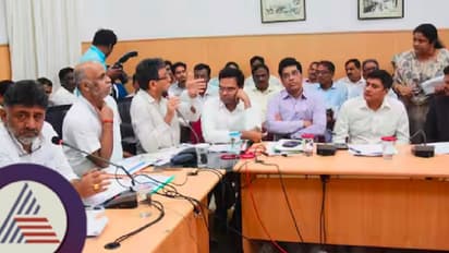 ನಾಡಿದ್ದಿನ ಒಳಗೆ ನೋಂದಣೆ ಆಗದ ನೀರಿನ ಟ್ಯಾಂಕರ್ಗಳು ವಶಕ್ಕೆ: ಡಿಕೆ ಶಿವಕುಮಾರ್ ವಾರ್ನಿಂಗ್