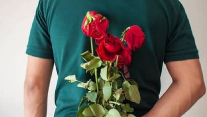 പഴയ കാമുകിയുമായി വീണ്ടും പ്രണയത്തിലാവാൻ കൊതിയെന്ന് യുവാവ്, നാണമുണ്ടോ എന്ന് നെറ്റിസൺസ്