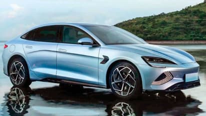 ഒറ്റ ചാർജ്ജിൽ 580 കിമി ഓടുന്ന ഈ കാറിന് വെട്ടിക്കുറച്ചത് രണ്ടുലക്ഷം! ഞെട്ടിച്ച് ബിവൈഡി