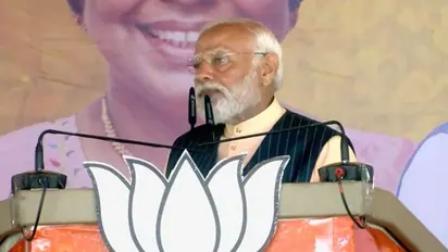 In West Bengal, PM Modi explains why 'all countrymen are his parivar' (WATCH)