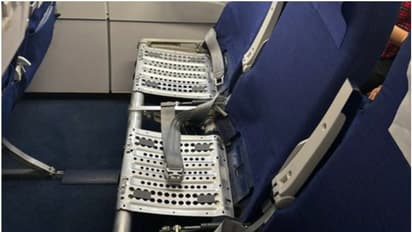 എന്ത് വിധിയിത് വല്ലാത്ത ചതിയിത്! സീറ്റ് കണ്ട് ഞെട്ടി യാത്രക്കാരി, പോസ്റ്റ് വൈറലായയോടെ ഉടൻ പ്രതികരിച്ച് എയർലൈൻ 