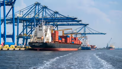 Communications gear in Chinese cranes? US probe sparks spying concern