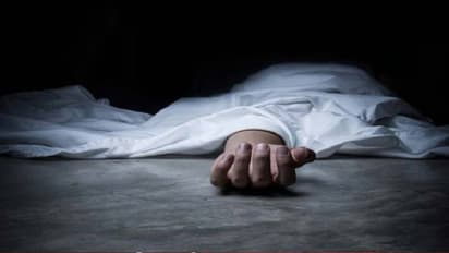 UP News: कानपुर में पत्नी की हत्या कर थाने पहुंचा उर्दू शिक्षक, कारण सुन पुलिस भी रह गई shocked