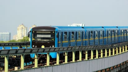 ദാ അങ്ങോട്ടു നോക്കൂ, മെട്രോ വളരുന്നു പിന്നെയും പിന്നെയും! യോഗിയുടെ വമ്പൻ പ്രഖ്യാപനം, കയ്യടിച്ച് യാത്രികർ!