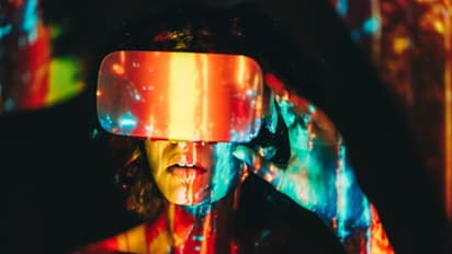 2027ஆம் ஆண்டுக்குள் உலகின் முதல் முழுமையான AI நகரமாக அபுதாபியை மாற்ற திட்டம்!