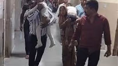 Rajasthan News:शिव बारात में हुई ऐसी घटना कि संकट में पड़ गई 15 बच्चों की जिंदगी, पहुंचे लोस अध्यक्ष ओम बिड़ला