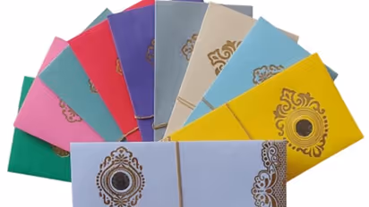 Why Rs 1 coin is added to wedding envelopes?
