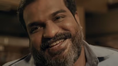 ചിരിപ്പിക്കുന്ന കള്ളൻമാര്, ധാരാവി ദിനേശന്റെ കഥയുമായി മനസാ വാചാ, കളം നിറഞ്ഞ് ദിലീഷ് പോത്തൻ- റിവ്യു