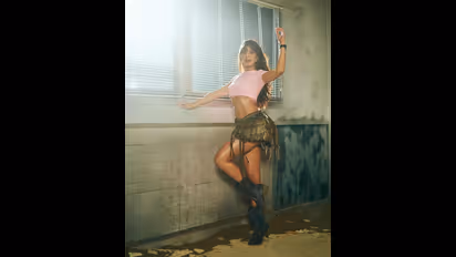 Jacqueline Fernandez : జాక్వెలిన్ ఫెర్నాండెజ్ ‘యమ్మి యమ్మి’ లుక్.. ఈ డ్రెస్ ల్లో ప్రభాస్ బ్యూటీ రచ్చరచ్చ!