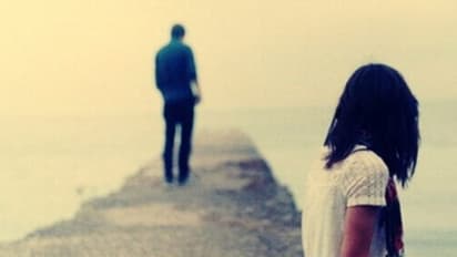 UP News: तुमने मुझे धोखा दिया... कहकर समाधान दिवस में अधिकारियों के सामने युवती ने खा लिया जहर