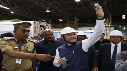 ವಂದೇ ಭಾರತ್‌ ಸ್ಲೀಪರ್‌ ಬೋಗಿ ಬೆಂಗ್ಳೂರು ಬೆಮೆಲ್‌ನಲ್ಲಿ ಅಭಿವೃದ್ಧಿ: ರೈಲ್ವೇ ಸಚಿವ ಅಶ್ವಿನಿ ವೈಷ್ಣವ್‌ 