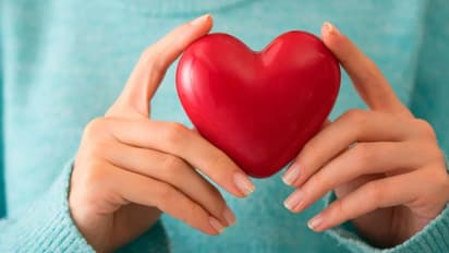 ഹൃദയത്തെ ആരോഗ്യത്തോടെ കാത്തുസൂക്ഷിക്കാന് പതിവായി കഴിക്കേണ്ട ഭക്ഷണങ്ങള്...