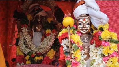 வீரகனுார் மயானக் கொள்ளை விழாவில் குழந்தை வரம் கேட்டு ‘ரத்தச் சோறு’ சாப்பிட்ட பெண்கள்!