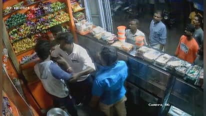 ஓசியில் ஜாங்கிரி கேட்டு தகராறு; கடை ஊழியரை புரட்டி எடுத்த போதை ஆசாமிகள்