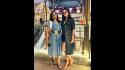 ದೇವರೇ ಬಂದು ಎದುರು ನಿಂತರೂ ನಾ ನಿನ್ನನ್ನಷ್ಟೇ ಪೂಜಿಸುವೆ … ಅಮ್ಮನ ಹುಟ್ಟುಹಬ್ಬಕ್ಕೆ ಸಾನ್ಯಾ ವಿಶ್ ಮಾಡಿದ್ದು ಹೀಗೆ! 