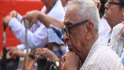 ரூ.3 லட்சம் வரை வரி விலக்கு! மோடி அரசு வழங்கும் மூத்த குடிமக்கள் அட்டை!