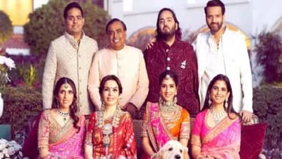 కొడుకు పెళ్లికి జియో ఫ్రీ రీఛార్జ్ ప్రకటించిన ముఖేష్ అంబానీ..? 30 రోజులపాటు వాలిడిటి కూడా..