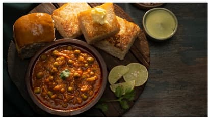 പാവ് ഭാജിക്ക് പണമില്ല, പകരം നല്‍കിയത് അടുത്ത കൌണ്ടറിലെ ഫിറ്റായ ചേട്ടന്‍റെ ഐഫോണ്‍, തിരികെ കിട്ടാന്‍ പെട്ടപാട് 