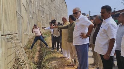 ಚುನಾವಣೆ ಹೊಸ್ತಿಲಲ್ಲಿ ಮತ್ತೆ ಸದ್ದು ಮಾಡುತ್ತಿರುವ ಕೊಡಗು ಡಿಸಿ ಕಚೇರಿಯ ತಡೆಗೋಡೆ