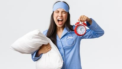 నిద్రసరిగా లేకపోతే వచ్చే సమస్యలు ఇవే..!